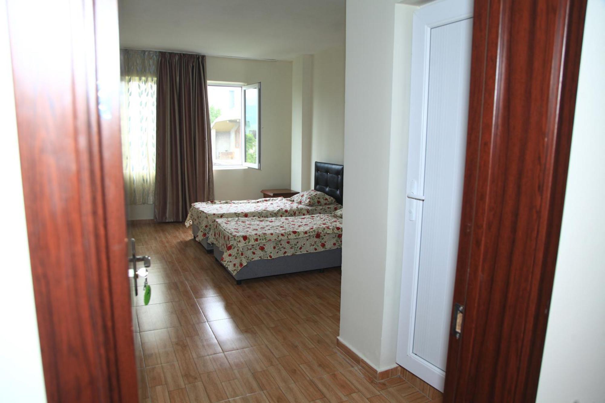 Batumi Hotel エクステリア 写真